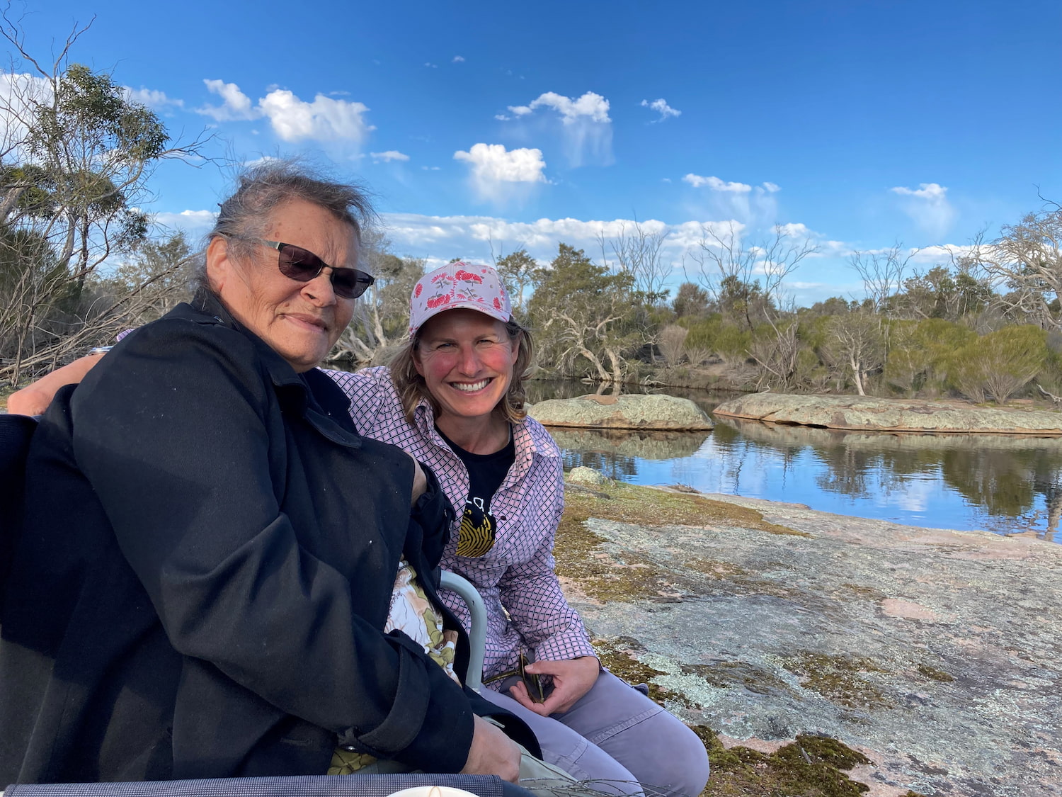 Image of Lynette Knapp and Alison Lullfitz at Calyerup Rocks.